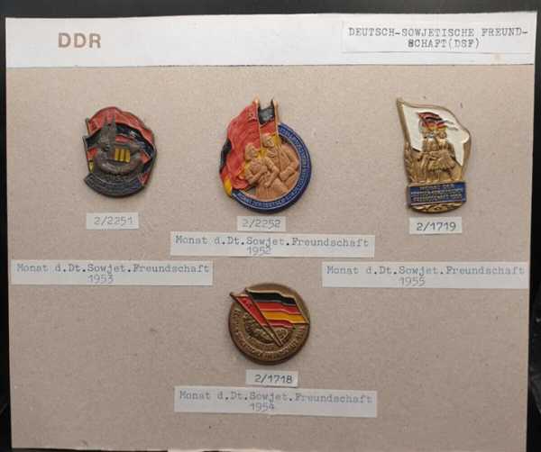 4x DDR Orden Deutsch Sowjetische Freundschaft DSF 1952 1953 1954 1955 Abzeichen