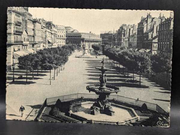 AK Bordeaux Gironde Les Allees de Tourny et le Grand Theatre Postcard Feldpost