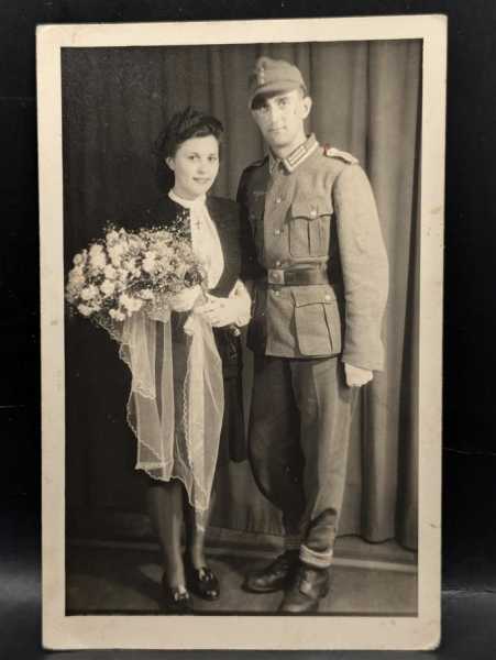 AK Ansichtskarte Postkarte Feldpost Foto Ärmelabzeichen Uniform Heer Soldat 2 WK