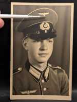 AK Ansichtskarte Postkarte Feldpost Foto Schirmmütze Heer Uniform