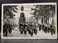 Postkarte Feldpost Polizei Tschako Stahlhelm Berlin unter den Linden die Wache