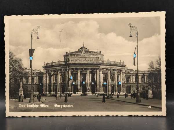 AK Ansichtskarte Postkarte Feldpost Foto Das Deutsche Wien Burgtheater Flaggen