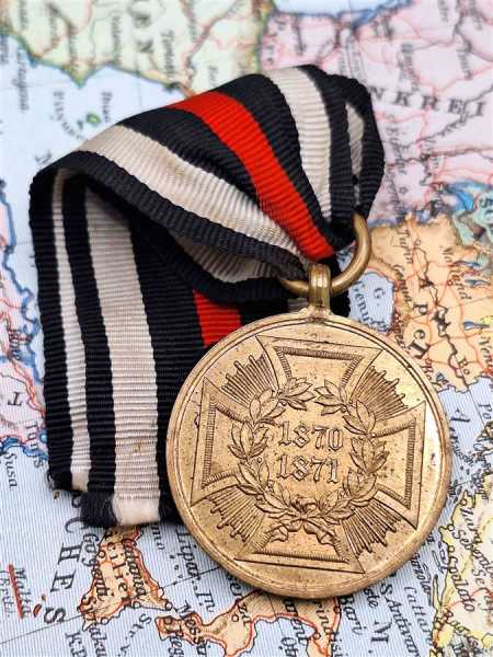 Orden Krieg 1870 / 1871 Medaille Gravur Aus Erobertem Geschütz mit Band 2