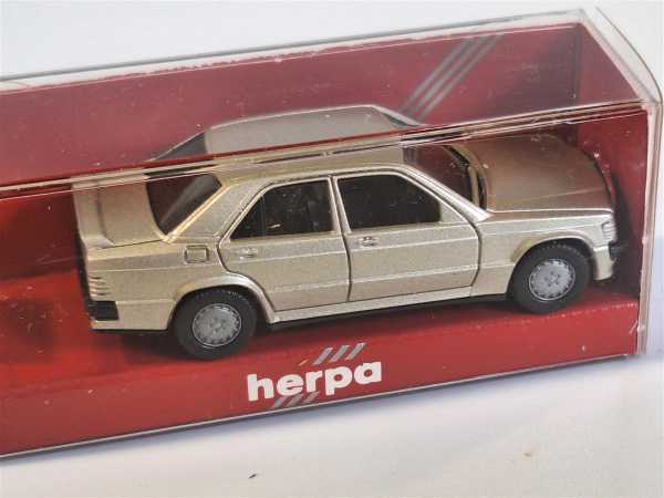 Herpa Mercedes Benz 190E Auto Fahrzeug Eisenbahn H0 1:87 Modellbau