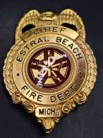 Chief Estral Beach Fire Dept. Mich. US Feuerwehr Badge...