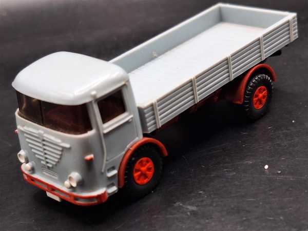 Büssing LU7 Pritschen LKW  H0 1:87 Fahrzeug Eisenbahn Modellbau