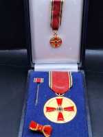 BRD Bundesverdienstmedaille BVM Set mit Miniatur...