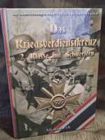 Falk das Kriegsverdienstkreuz 2. Klasse mit Schwertern...