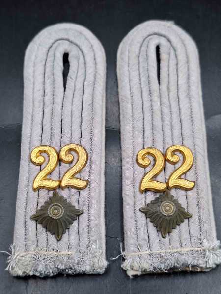 Schulterklappen Schulterstücke Uniform 2. Weltkrieg 22. Infanterie Division