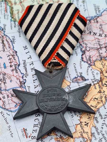 Orden Militaria Für Kriegshilfsdienst Verdienstkreuz 1916 Abzeichen am Band 6