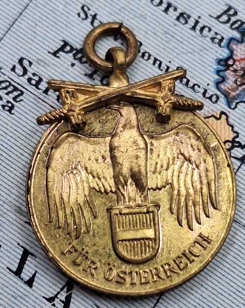 Miniatur Für Österreich mit Schwertern 1914-1918 Medaille Orden Adler 15mm