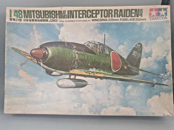 Tamiya 450 Mitsubishi J2M3 Interceptor Raiden Jack 1:48 Flugzeug Militaria