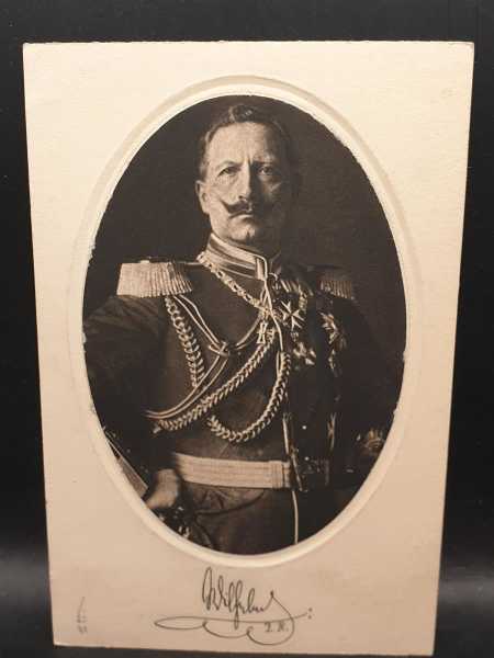 Ak Ansichtskarte Feldpost Kaiser Wilhelm in Uniform Orden Halskreuz Militaria