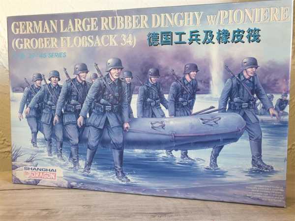 Dragon 6109 German Large Rubber Dinghy Floßsack Wehrmacht 1:35 Modellbausatz