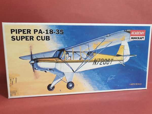 Academy 1611 Piper PA-18-35 Super Cub 1:48 Flugzeug Airplane Training / Schulung