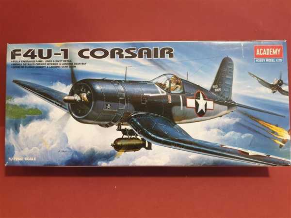 Academy 1657 F4U-1 Corsair 1:72 Jagd Flugzeug Airplane Militaria Fighter