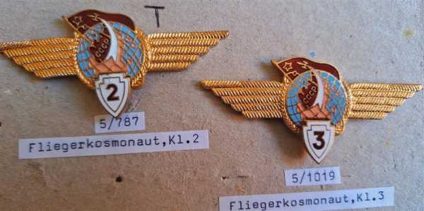 UdSSR Russland CCCP Russia Fliegerkosmonaut 2 und 3 Klasse Raumfahrt Spange RAR