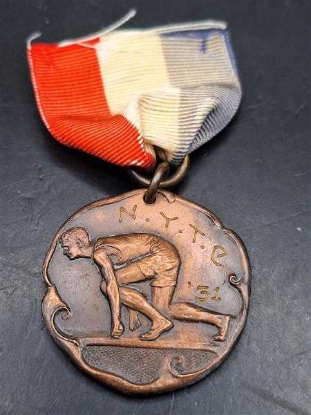 American Turnerbund 1931 National Turnfest New York N.Y.T.C Laufen Run Medal