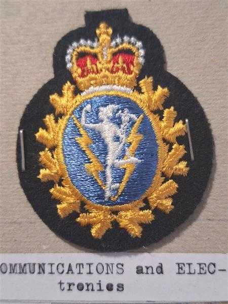 Kanada Canada Cap Badge Mützenabzeichen Communications and Electronies