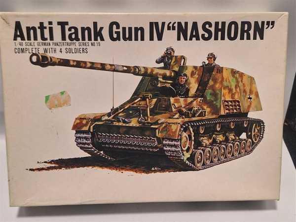 Bandai 058258 Anti Tank Gun IV Nashorn Nashorn 4 Soldaten Modellbausatz 1:48 RAR