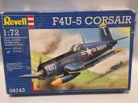 Revell 04143 F4U-5 Corsair Flugzeug US Navy Modellbausatz...