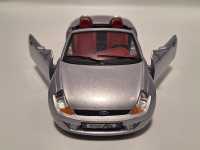 Bburago Ford Street KA Cabrio Modellbau Fertigmodell Auto 1:24