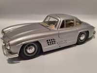 Bburago Mercedes-Benz 300 SL 1954 Silber Modellbau...