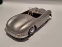 Maisto Porsche No.1 Typ 356 Roadster 1948 Modellbau...