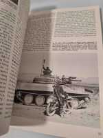 Osprey Vanguard 40 US Light Tanks 1944-84 M24 Chaffee M41...