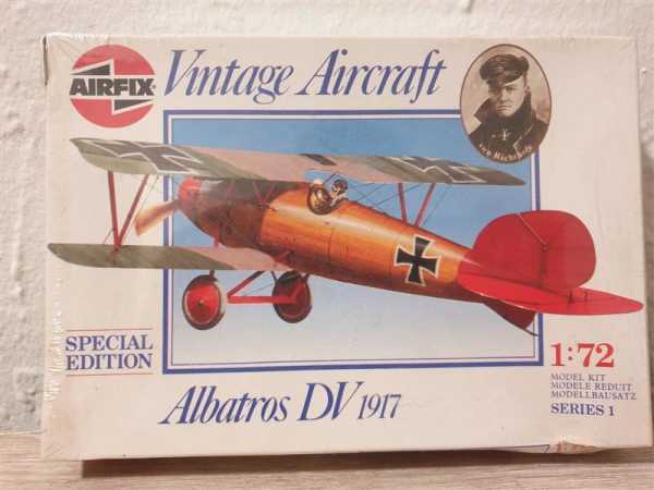 Airfix 01078 Albatros DV1917 Richthofen Flugzeug Militaria Modellbau 1:72 Einges