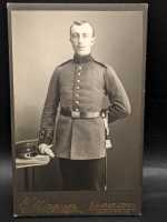 CDV um 1900 Militaria Saarbrücken Infanterie-Regiment Nr. 70 Uniform Effekten