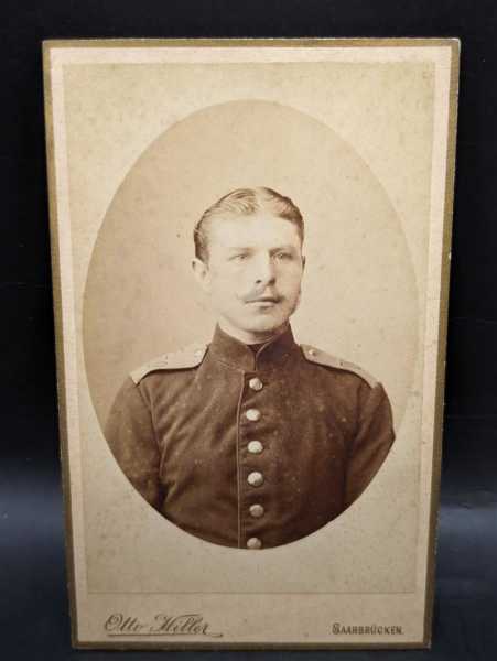 CDV um 1900 Militaria Saarbrücken Infanterie-Regiment Nr. 70 Waffenrock IR70