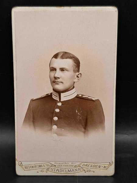 CDV um 1900 Militaria Soldat Uniform Waffenrock Dresden Schulterklappen Regiment