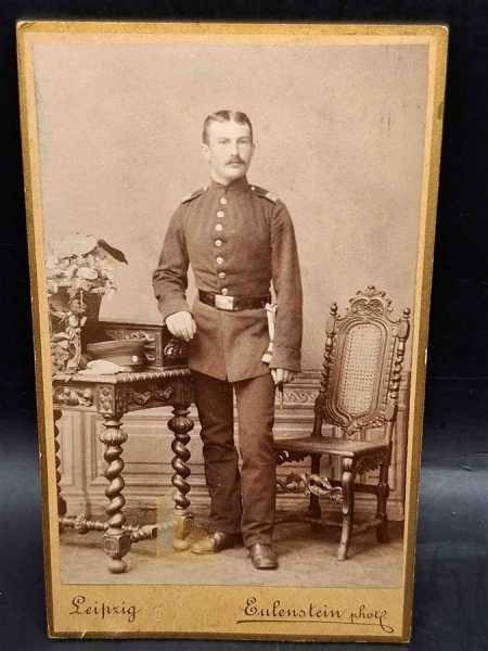 CDV um 1900 Militaria Soldat Uniform Waffenrock Leipzig Regiment Effekten