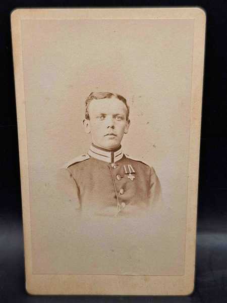 CDV um 1900 Militaria 1. Garde Regiment Soldat Spange Erinnerungskreuz 1866