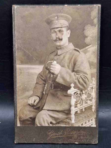 CDV um 1900 Militaria Soldat Uniform Waffenrock Mit Bajonett Blankwaffe