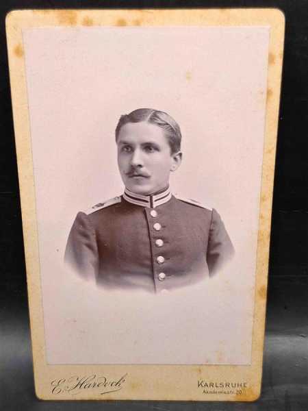 CDV 1900 Militaria Soldat Uniform Waffenrock Karlsruhe Regiment Schulterklappen