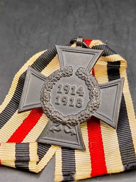 Orden Hinterbliebenenkreuz 1914-1918 am Band Militaria Hersteller  G. & L. L.