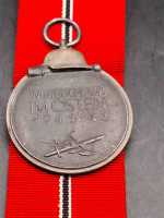 Medaille Winterschlacht im Osten 1941/42 Hersteller 93 Richard Simm & Söhne