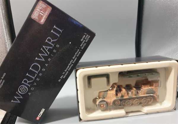 Corgi Hermann Goering Panzer Corps Sd. Kfz 7/1 Krauss Maffel Sicily 1943/44 1:50