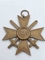 Kriegsverdienstkreuz mit Schwerter 1939 2. Klasse KVK...