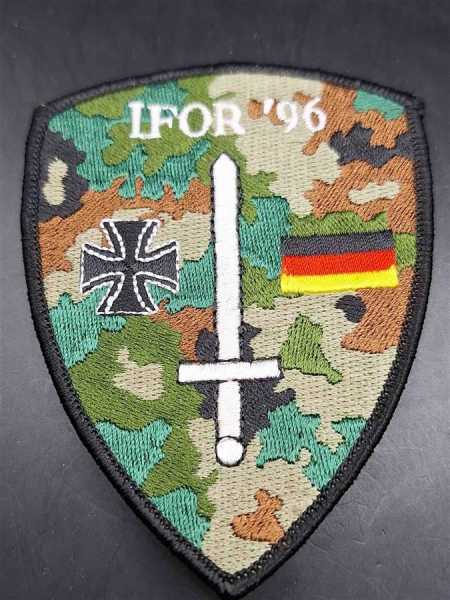 Bundeswehr Patch Ärmelabzeichen IFOR Tarnung Flagge Schwert 1996 RARITÄT Kreuz