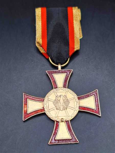 Einzeltat BRD Einsatzmedaille Ehrenkreuz der Bundswehr Gold Militaria