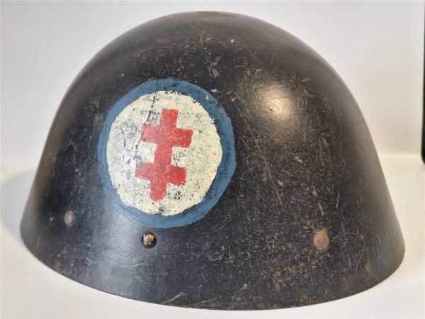 Stahlhelm Casque Steelhelmet M32-34 Czech Tschechien 7 Nieten Rot Kreuz RAR 2.WK