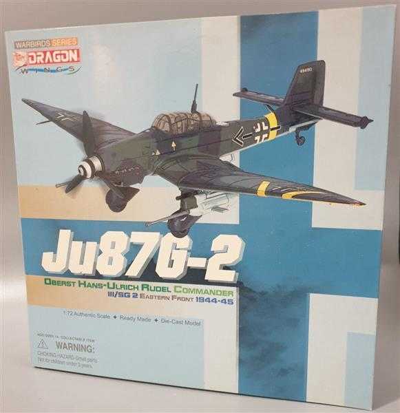 Dragon 50200 Ju87 Ulrich Rudel Ostfront 1944-45 III/Sg2 Fertigmodel Metal 1:48