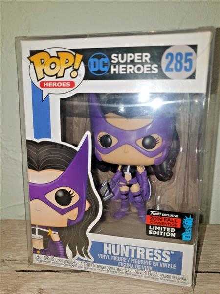 FUNKO POP DC Super Heroes Huntress 285 Limited Edition 2019 IN PROTECTOR