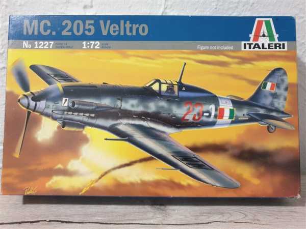 Italeri 1227 MC 205 Veltro Jagdflugzeug 2. WK Italien 1944 Modellbau 1:72