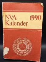 NVA Kalender 1990 mit sehr vielen Abbildungen von Orden Effekten Abzeichen