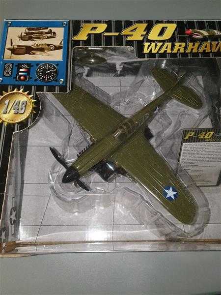 MOTORMAX 76369 P-40 Warhawk Texas Longhorn Metal Fertigmodell 1:48