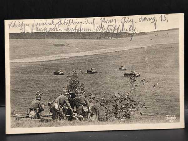 AK Ansichtskarte Postkarte 2. WK Feldpost Panzer Geschütz Tarnung Soldaten RAR